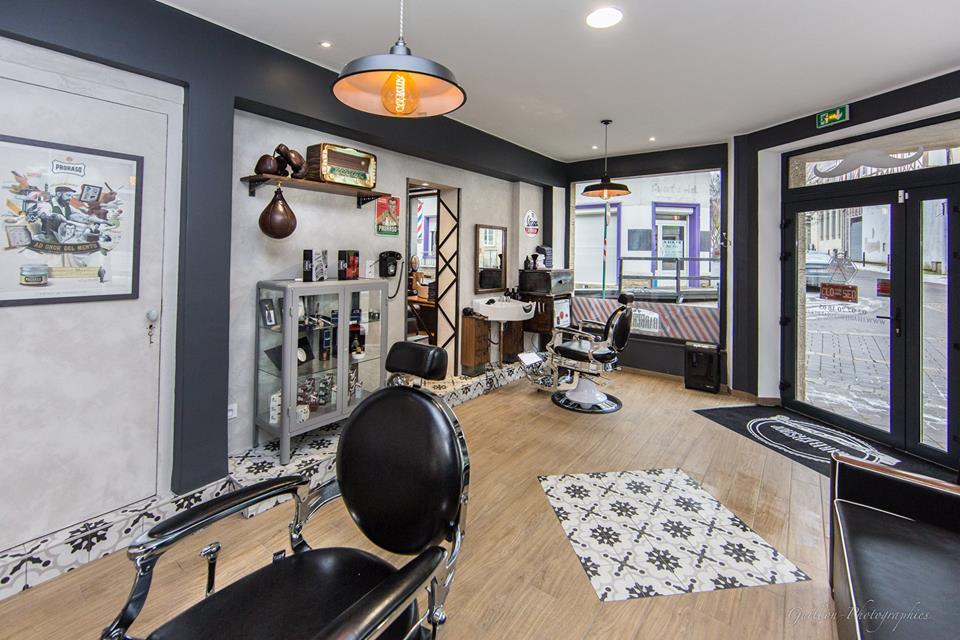 Le fauteuil du barbier coiffeur hommes Ploermel