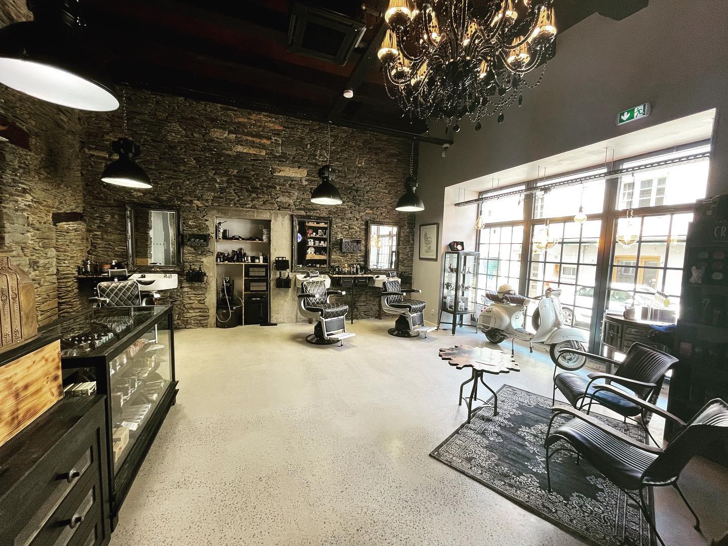 Barbier / Coiffeur hommes 12 rue Beaumanoir à Ploërmel | Le fauteuil du